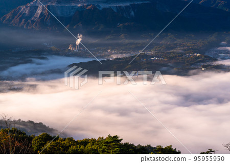 《Saitama Prefecture》 Chichibu, Dawn Sea of Clouds 《Saitama Prefecture》 Chichibu, Dawn Sea of Clouds 95955950