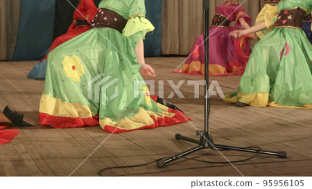 Dancer women in dress 95956105