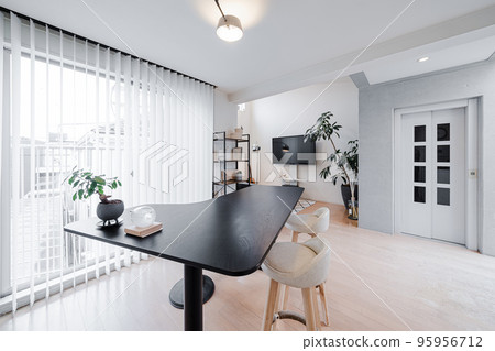 Dining room with modern style elevator 95956712