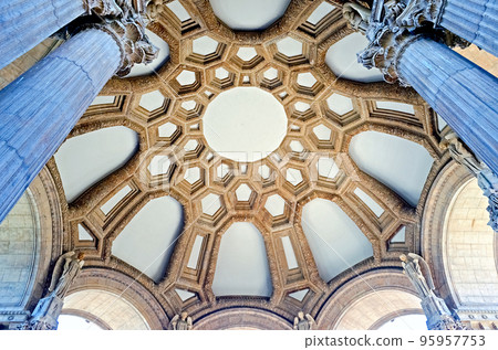 Palace of Fine Arts, San Francisco, USA 95957753