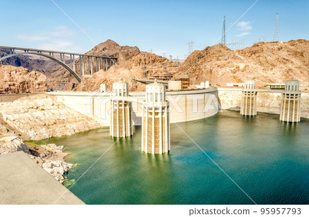 Hoover Dam and Colorado River between Nevada and Arizona, USA 95957793