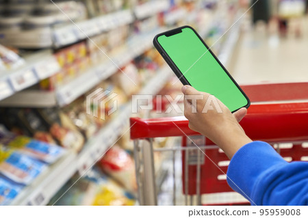 Supermarket, Mart, Shopping, Hand, Smartphone, Korea Supermarket, Mart, Shopping, Hand, Smartphone, Korea 95959008