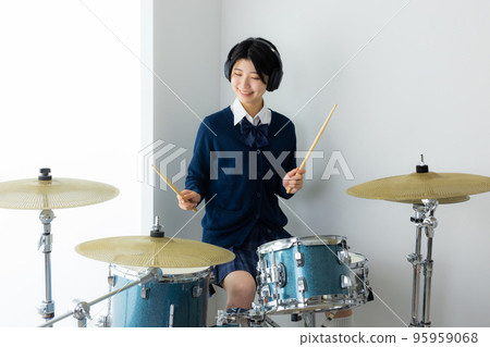 鼓手高中女生鼓班 95959068