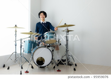 鼓手高中女生鼓班 95959076