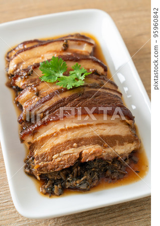 Steam Belly Pork With Swatow Mustard Cubbage Recipes or Mei Cai Kou Rou Steam Belly Pork With Swatow Mustard Cubbage Recipes or Mei Cai Kou Rou 95960842