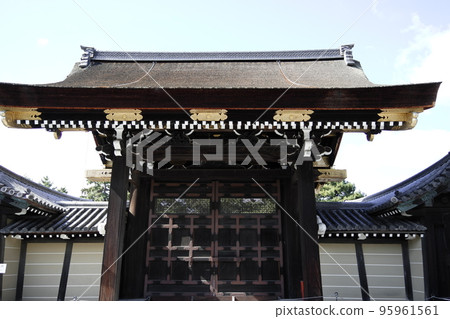 京都御所的仙首門 95961561