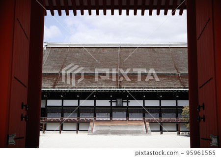 Chenming gate of the Kyoto Imperial Palace Chenming gate of the Kyoto Imperial Palace 95961565