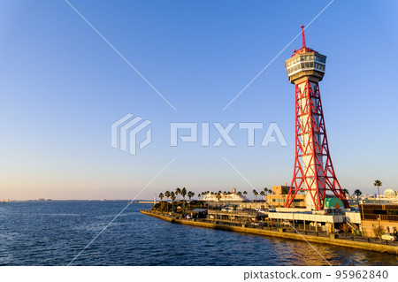 Hakata wharf landscape at sunset 95962840