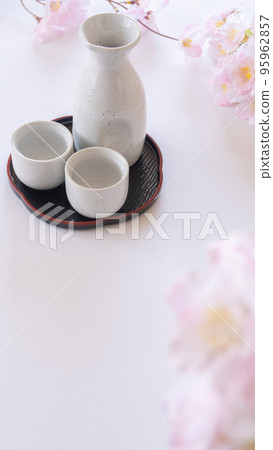 櫻花與清酒 | 日本櫻花觀賞圖 櫻花與清酒 | 日本櫻花觀賞圖 95962857