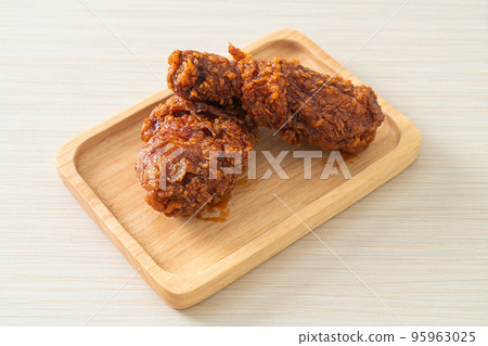 fried chicken with spicy Korean sauce fried chicken with spicy Korean sauce 95963025