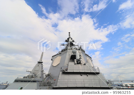 Bridge of Aegis destroyer Escort vessel Maritime Self-Defense Force Bridge Bridge of Aegis destroyer Escort vessel Maritime Self-Defense Force Bridge 95963255
