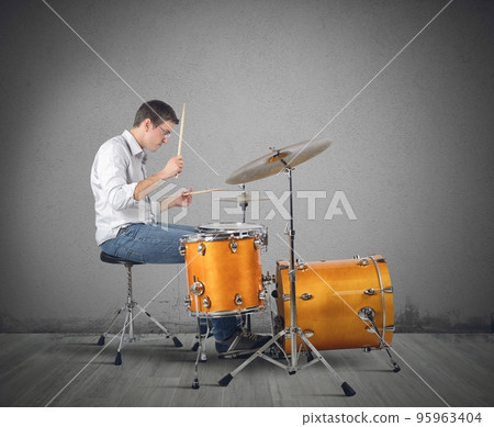 Drummer 95963404
