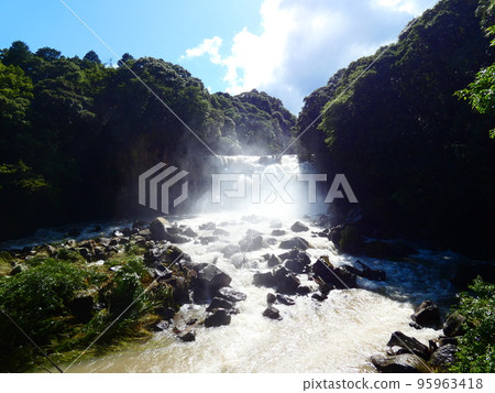 Sekiyo瀑布 95963418