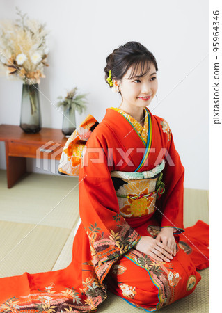 Red furisode Japanese-style room seiza Red furisode Japanese-style room seiza 95964346
