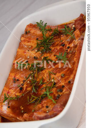 RECIPE FOR SPARE RIBS WITH BBQ, MARINATED IN SWEET SMOKED PAPRIKA RECIPE FOR SPARE RIBS WITH BBQ, MARINATED IN SWEET SMOKED PAPRIKA 95967950