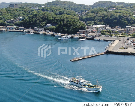 惠子鎮名古屋浦出發的漁船鳥瞰圖 惠子鎮名古屋浦出發的漁船鳥瞰圖 95974957