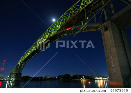 Night view of Sakaisuido Bridge 95975939