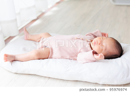 打盹寶寶萬歲睡27天新生兒 95976974