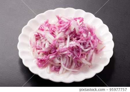 Sweet and Sour Pickled Chrysanthemums from Yamagata Prefecture Sweet and Sour Pickled Chrysanthemums from Yamagata Prefecture 95977757