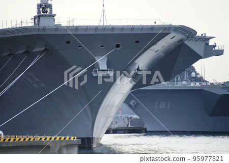 "International Fleet Review 2022" Destroyer Izumo / Destroyer Hyuga 95977821