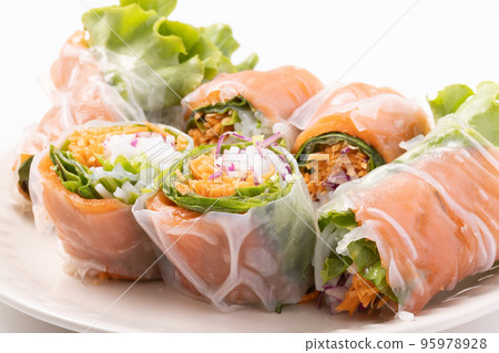 三文魚新鮮春捲 95978928