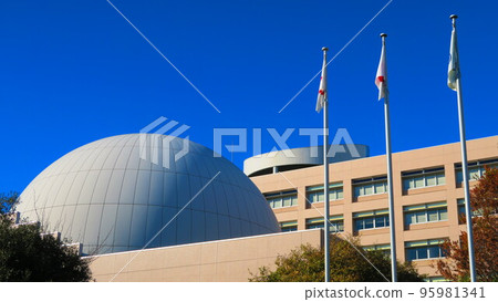 埼玉縣川口市的SKIP City和藍天 95981341