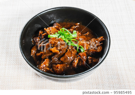 八丁味噌燉牛筋 95985495