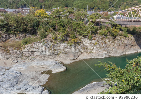 Nakaiwa Pine and Yoshino River Nakaiwa Pine and Yoshino River 95986230