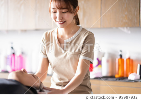 美容院美容院洗髮水 95987932