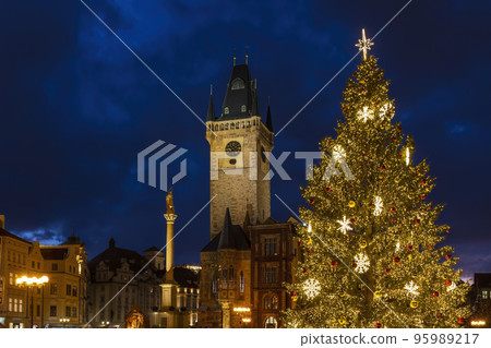 Old Town Square at Christmas time, Prague, Czech Republic 95989217