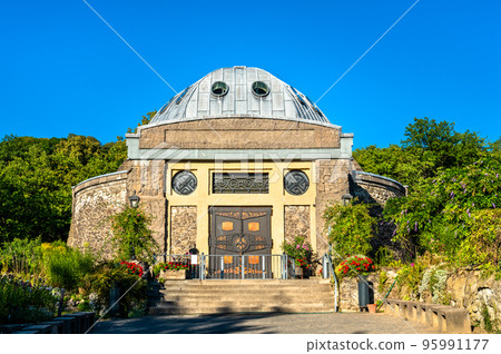 The Nibelungenhalle, a domed building in Koenigswinter in Germany 95991177