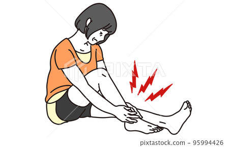 Elderly woman hurting her leg 95994426