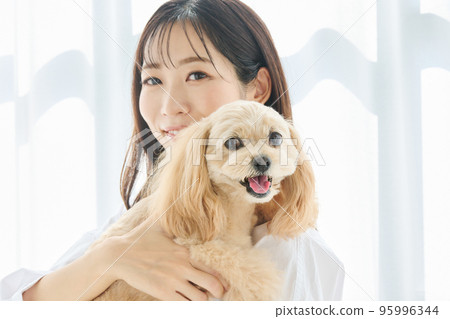 Living with dogs Living with dogs 95996344