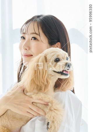 Living with dogs Living with dogs 95996380