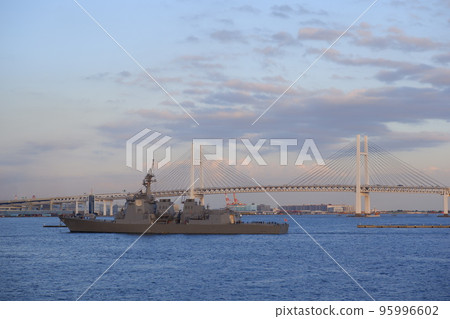 Bay Bridge and escort ship Atago Bay Bridge and escort ship Atago 95996602