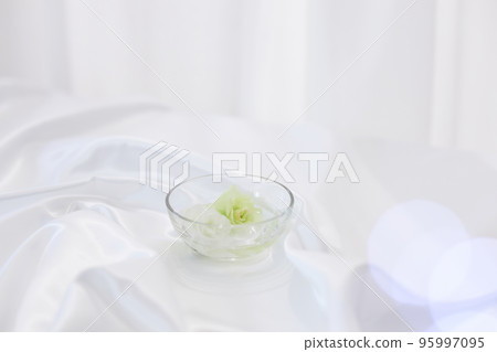 Beauty salon accessory image Beauty salon accessory image 95997095