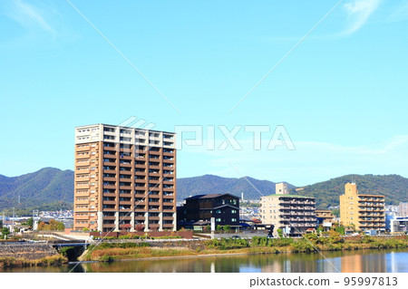 Landscape of an apartment along the Kiso River in Kakamigahara City, Gifu Prefecture 95997813