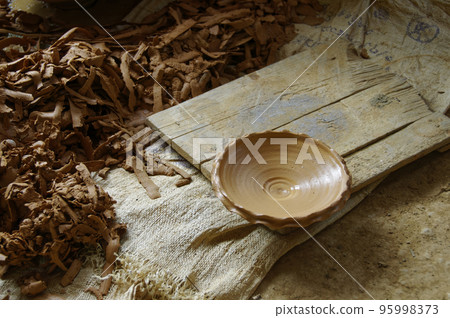 茵萊湖無釉陶 茵萊湖無釉陶 95998373