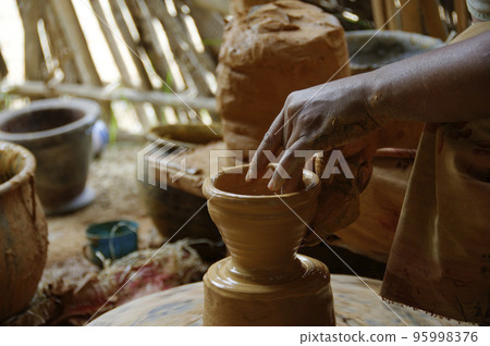 Inle Lake unglazed pottery Inle Lake unglazed pottery 95998376