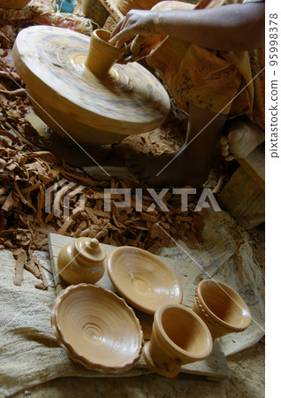 Inle Lake unglazed pottery Inle Lake unglazed pottery 95998378