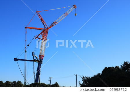 Large crane for wind turbine installation Large crane for wind turbine installation 95998712