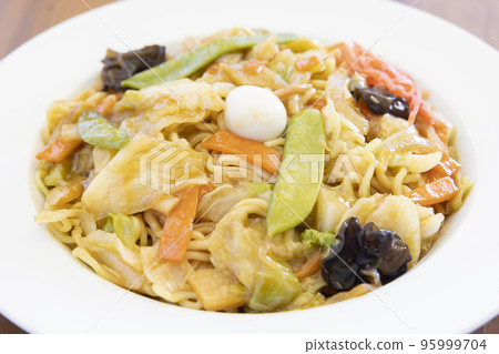 美味的五目煎炒麵 95999704