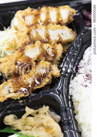 美味的魚片肉排便當 美味的魚片肉排便當 96000086
