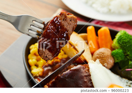 Demi-glace hamburger steak 96000223