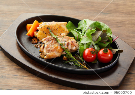 Grilled Chicken Garlic Grilled Chicken Steak 96000700