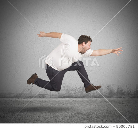 Fat man runs Fat man runs 96003781