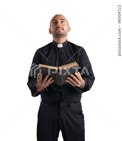 Priest praying 96004322