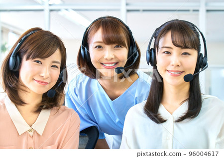 年輕的女士，操作員，呼叫中心，工作人員 96004617