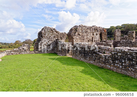 Ruins of Ogmore Castle in Vale of Glamorgan river Ruins of Ogmore Castle in Vale of Glamorgan river 96006658