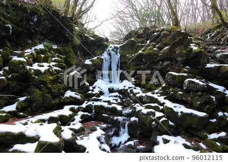 漢拏山山谷冰，山谷，冬天，冰柱，冰，雪， 96012115